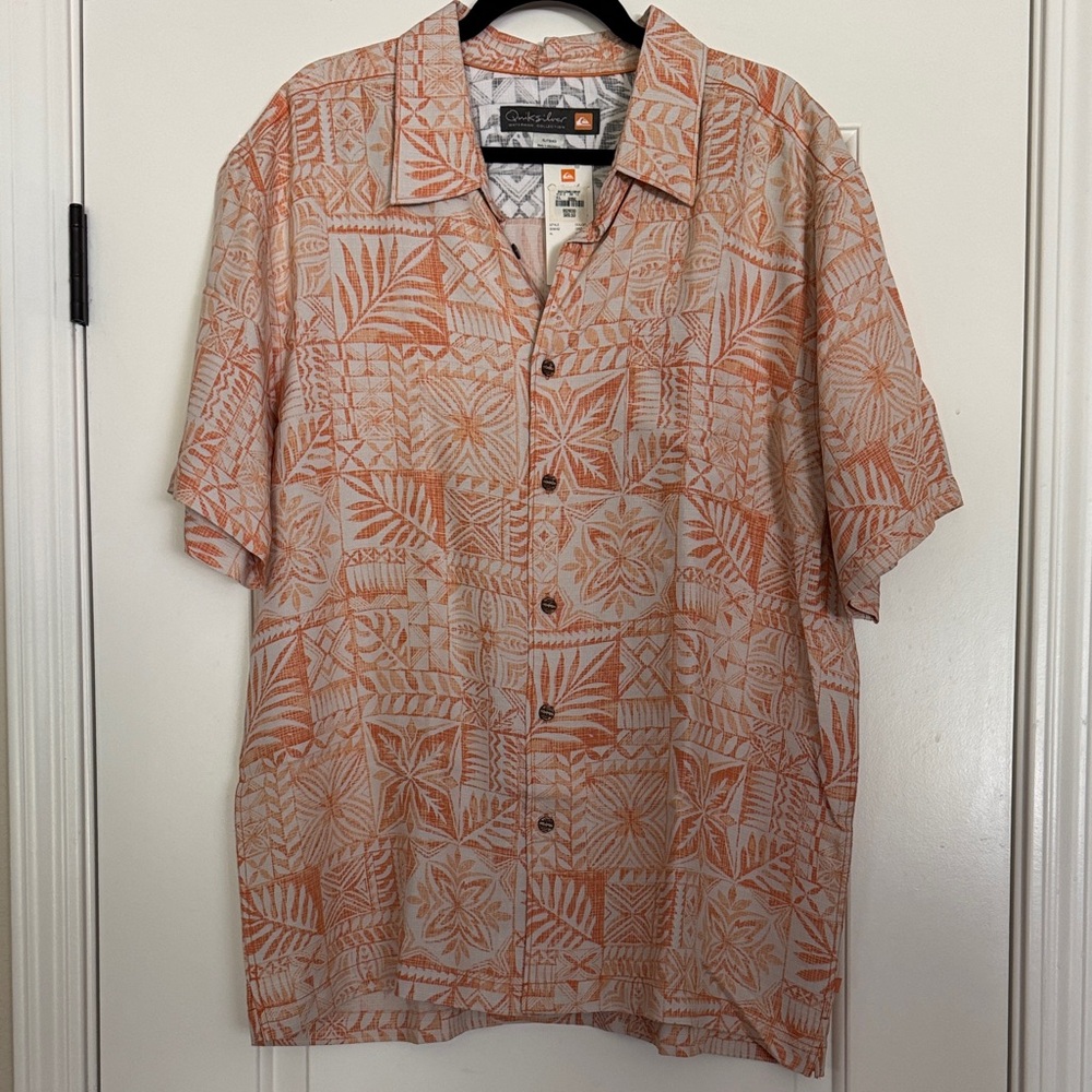 Tommy Bahama Men's Coral Patterned Shirt
